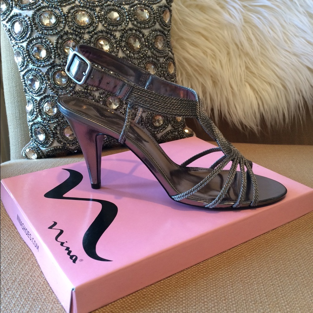 Nina Gunmetal Braided Sandals Size 10